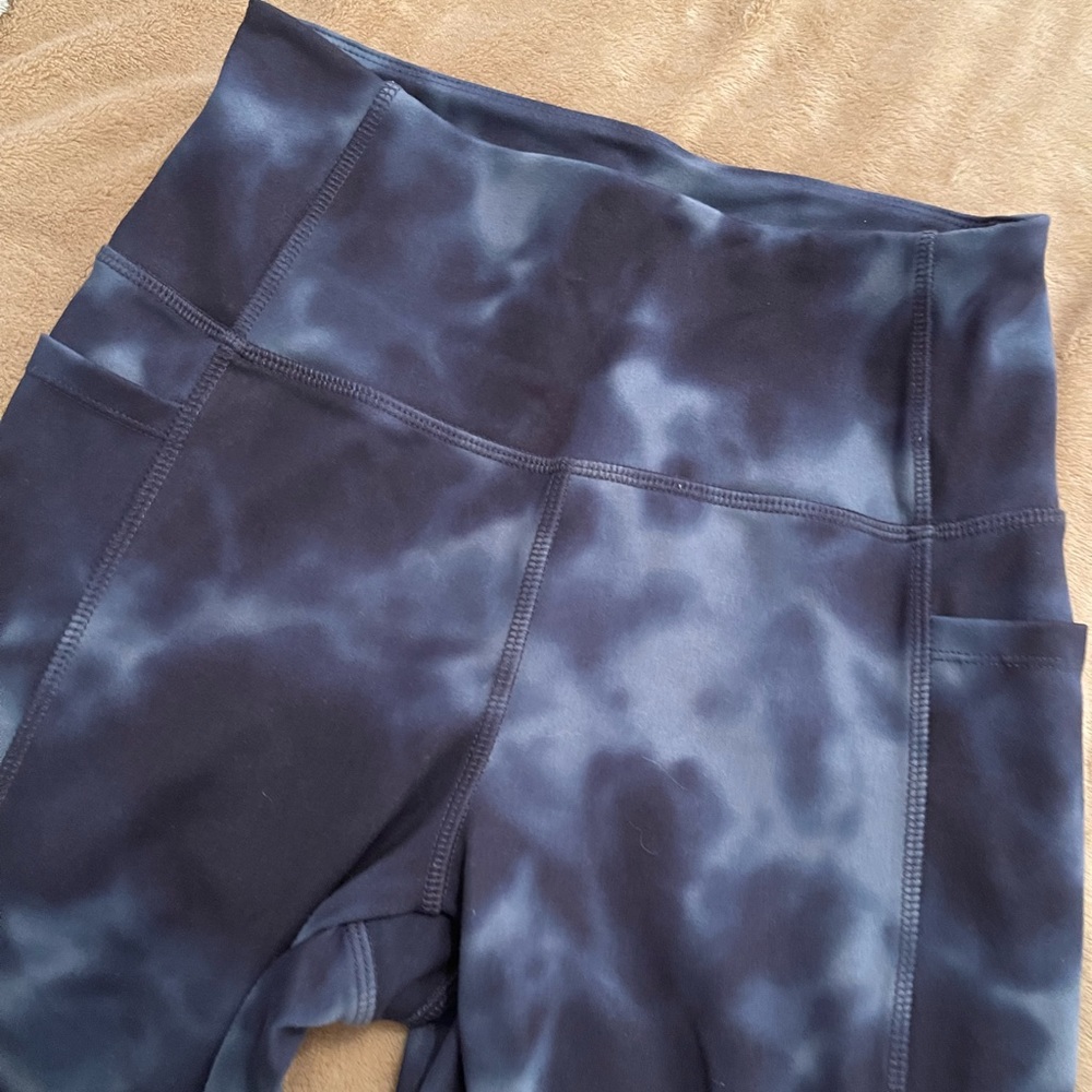 Size S Blue Camo Leggings from Danskin